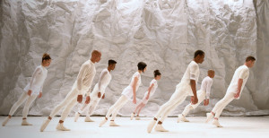 O Grupo Corpo male audition - Photo Suite Branca