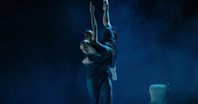 Phoenix Dance Theatre is Holding Auditions for a Contemporary Dancer