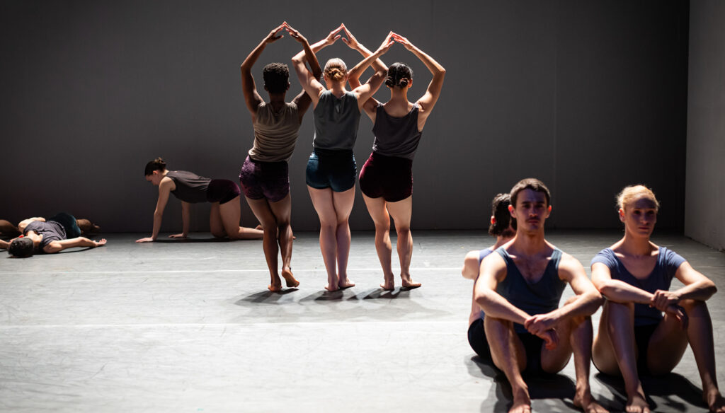 Batsheva Dance Company is Looking for Dancers